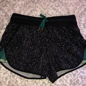 Lululemon tracker short